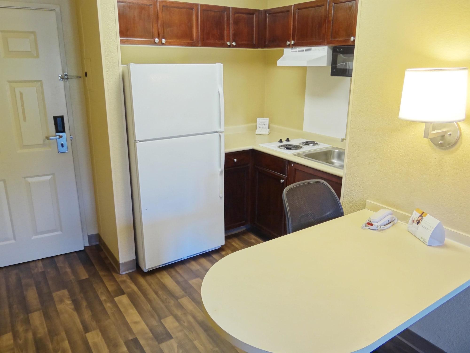 Extended Stay America Suites - Dallas - Las Colinas - Green Park Dr Irving Bagian luar foto