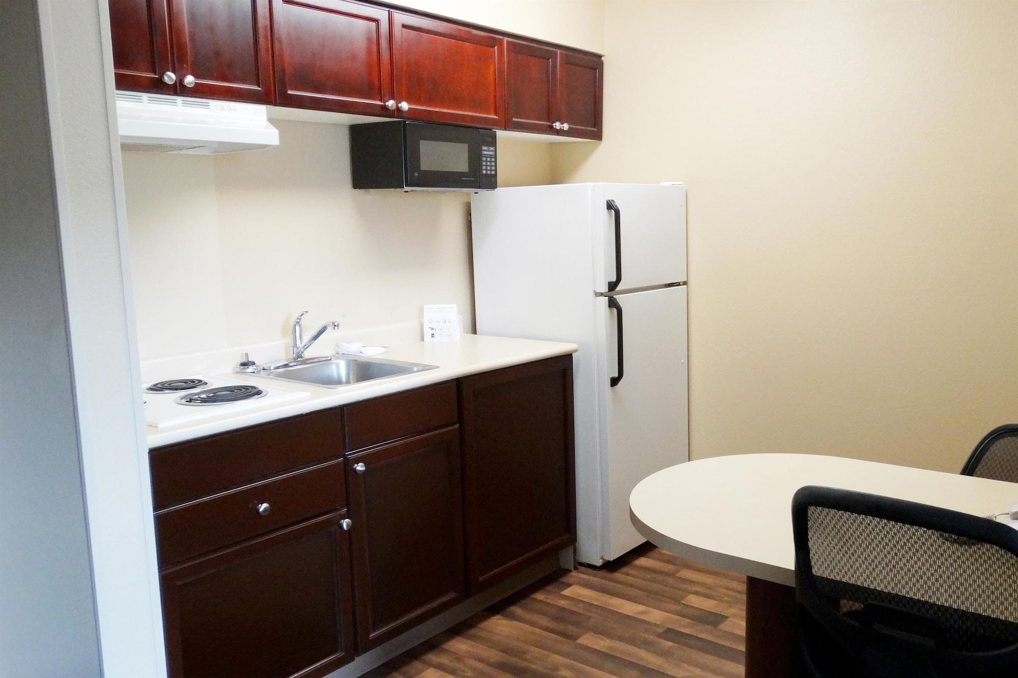 Extended Stay America Suites - Dallas - Las Colinas - Green Park Dr Irving Bagian luar foto