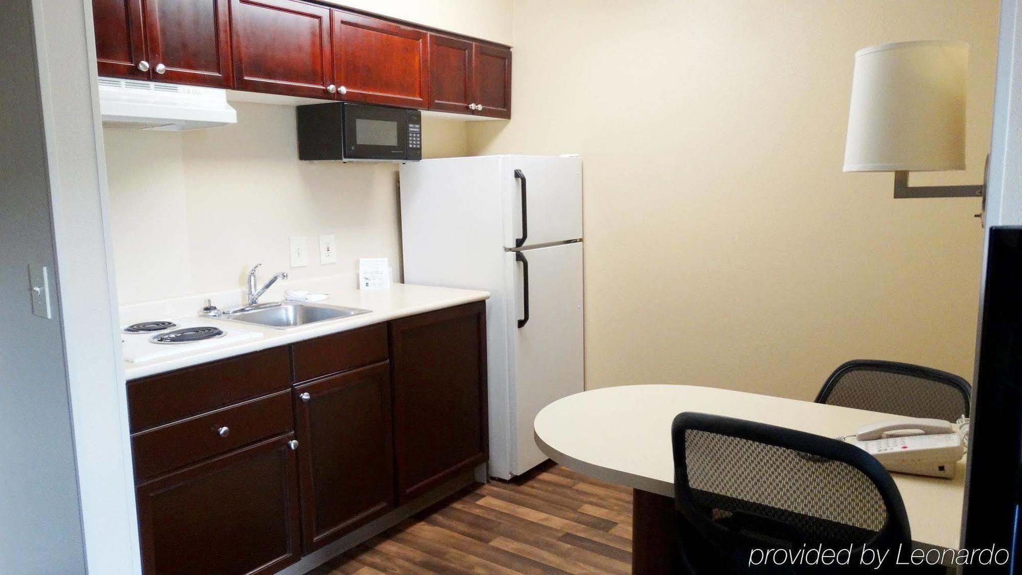 Extended Stay America Suites - Dallas - Las Colinas - Green Park Dr Irving Bagian luar foto